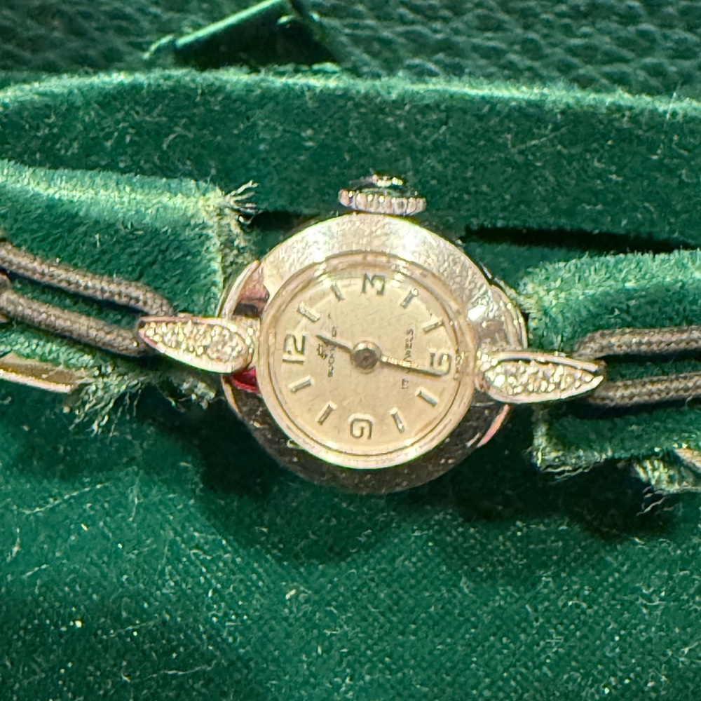 Bucherer, a Rolex Company, 18k white gold and diamonds